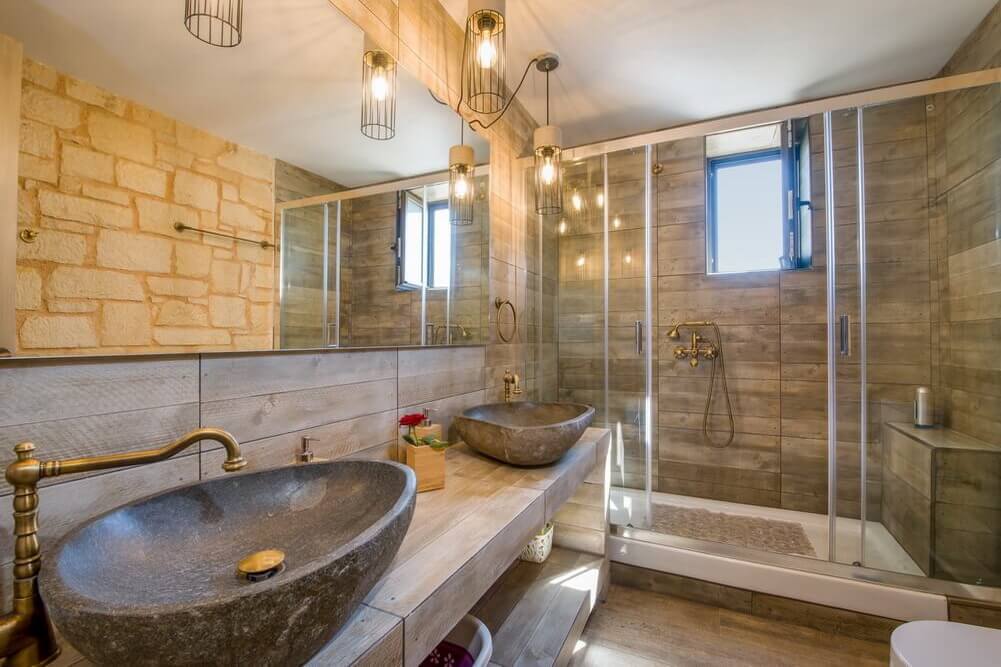 First floor - Bathrooms